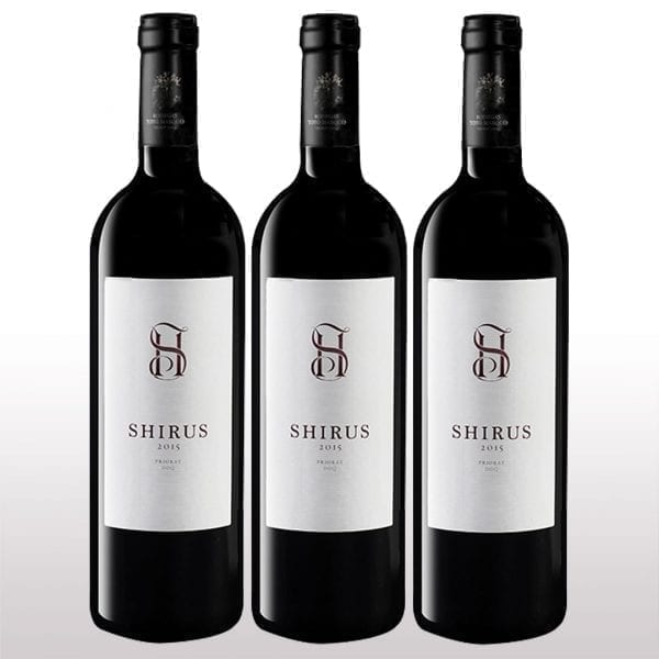 Priorat, Shirus 2015, Rode wijn, 15% Vol., Bodegas Totó Marqués, Gebruikte druiven: Syrah, 12 maanden op vaten, 3 flessen van 75 cl, voorkant grijs 3