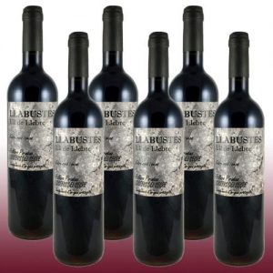 Red Wine Llabustes Ull de Llebre 2016 - Bodega Vila Corona - Wine from the town D.O. Costers del Segre, Grapes used: Tempranillo 12,5% VOL, Natural fermentation 15 days, Aging: Eight Months in Oak Barrels 6 Bottles r